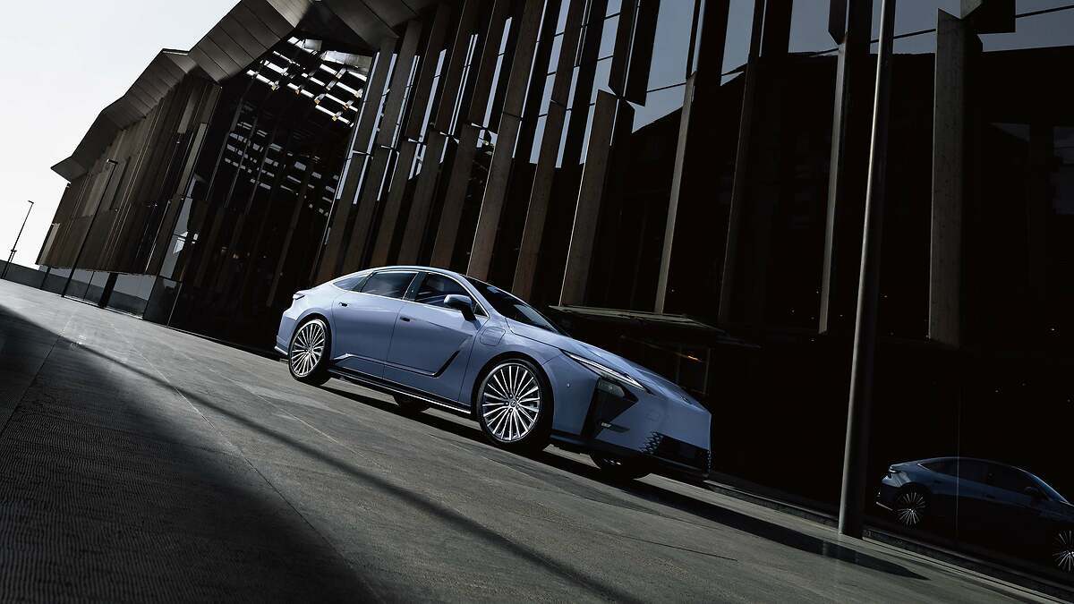 Lexus ES 2026
