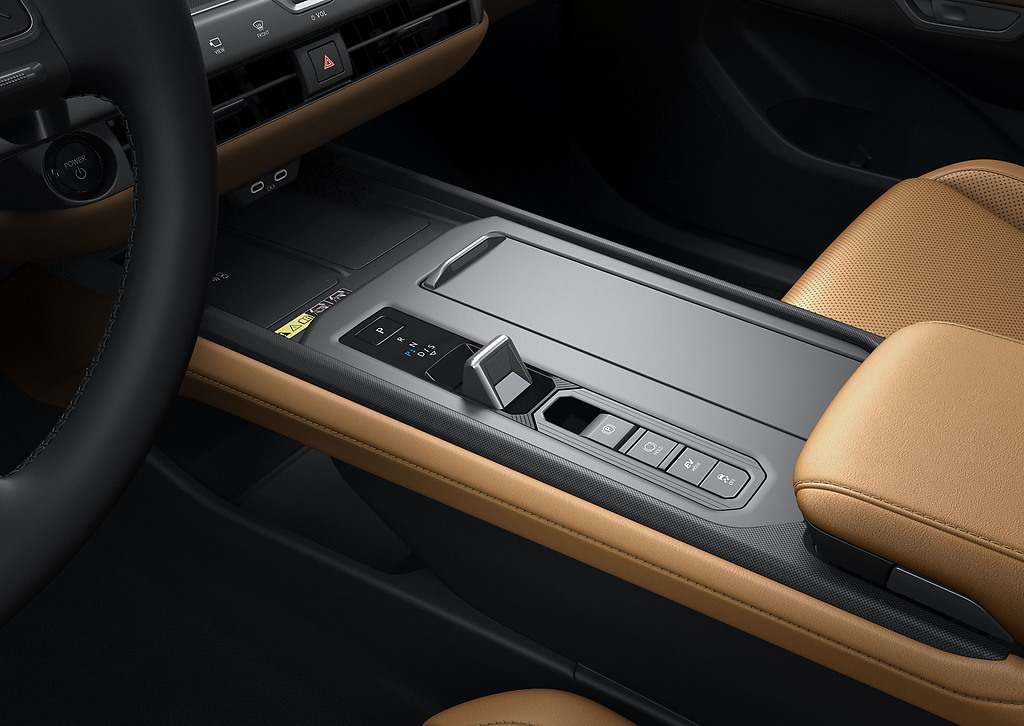 Lexus ES 2026
