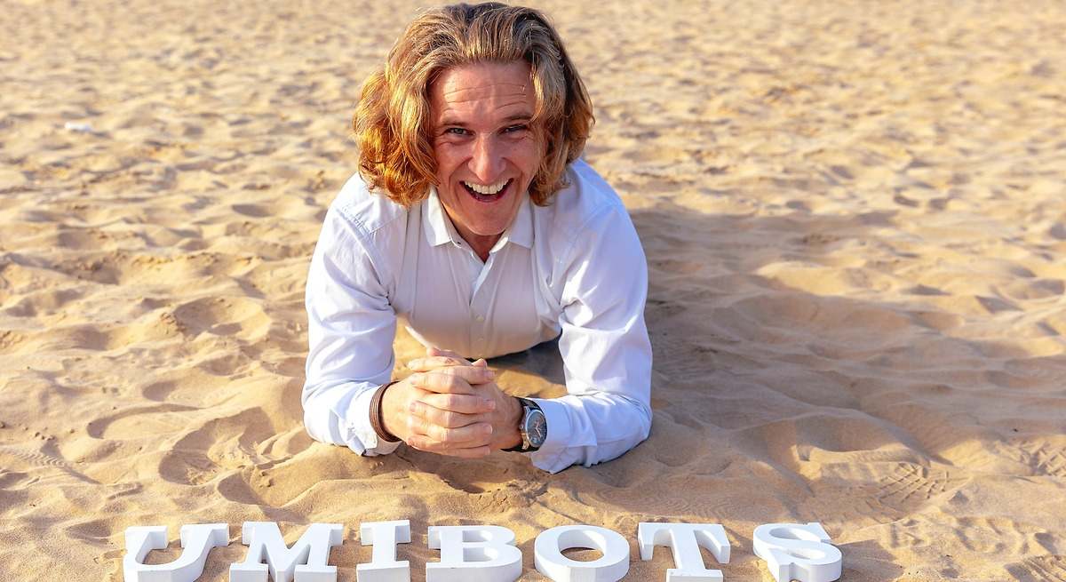 La startup disruptiva Umibots y FFC Medio Ambiente optimizan la limpieza de playas con robots