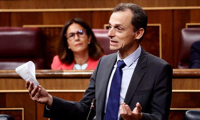 pedro-duque-ministro-ciencia-universidad-efe.jpg