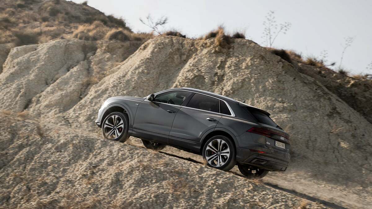 Audi Q8. Gasolina, etiqueta C / Híbrido ligero, etiqueta ECO