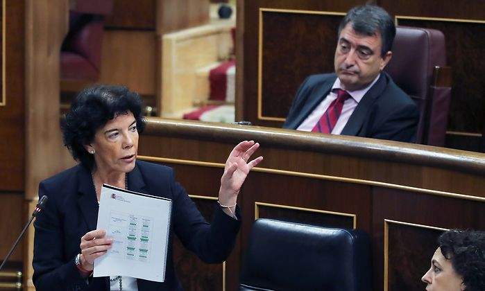 celaa-sesioncontrol-congreso.jpg