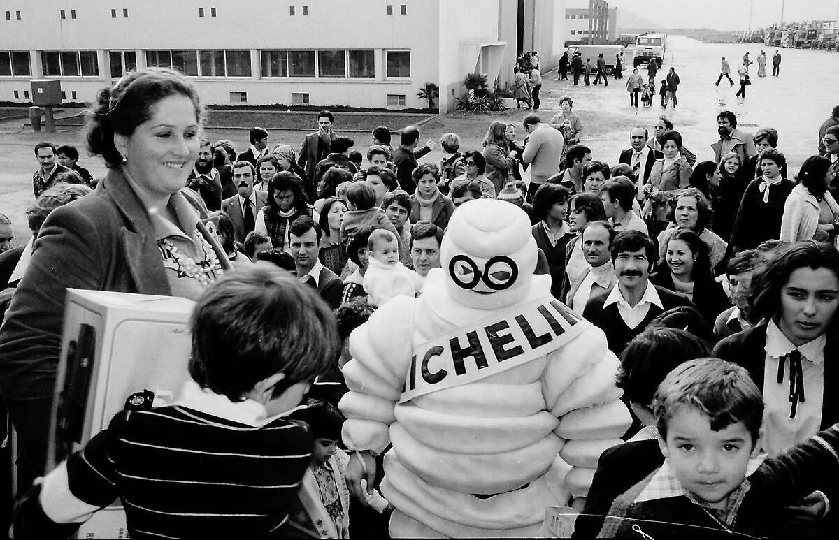 Foto histórica. Navidad de 1978, con Bibendum, mascota de Michelin