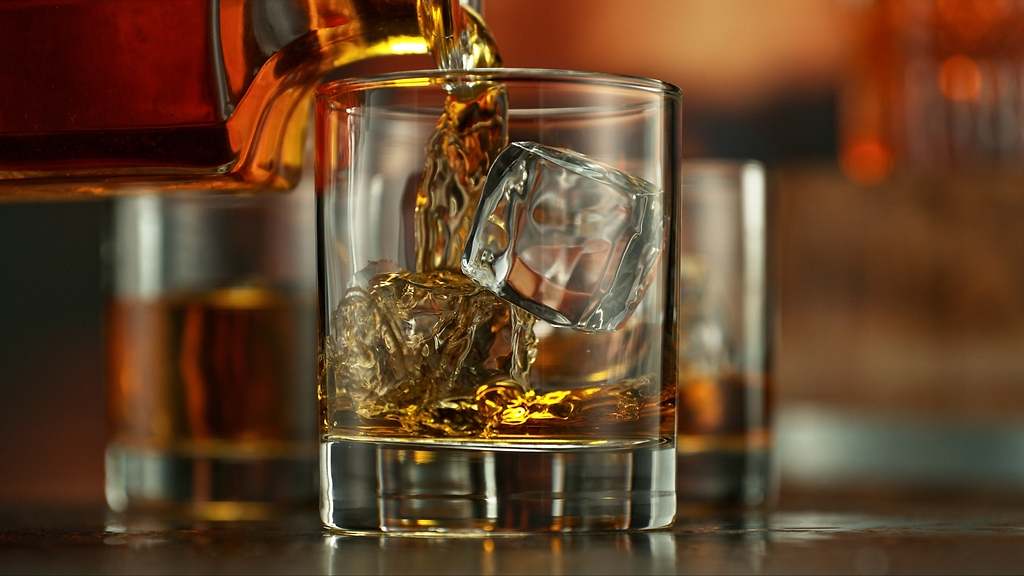 El whisky escocés que ha revalidado el título como el mejor del mundo y que ahora puedes conseguir por menos de 30 euros
