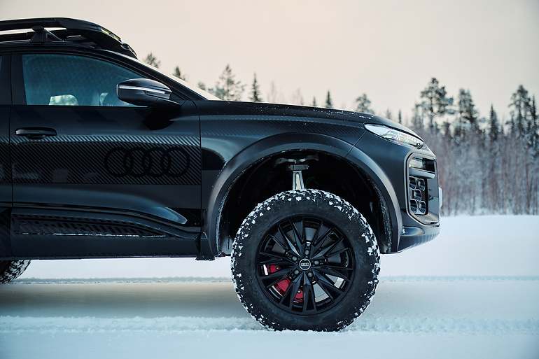 La altura al suelo del Q6 offroad será envidia de muchos 4x4. Su tracción eléctrica, también