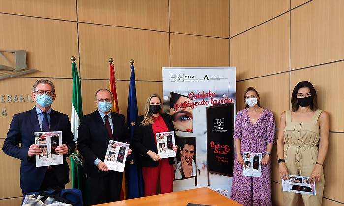Presentacion-Sevilla-Campana-Perfumeria-CAEA.jpg