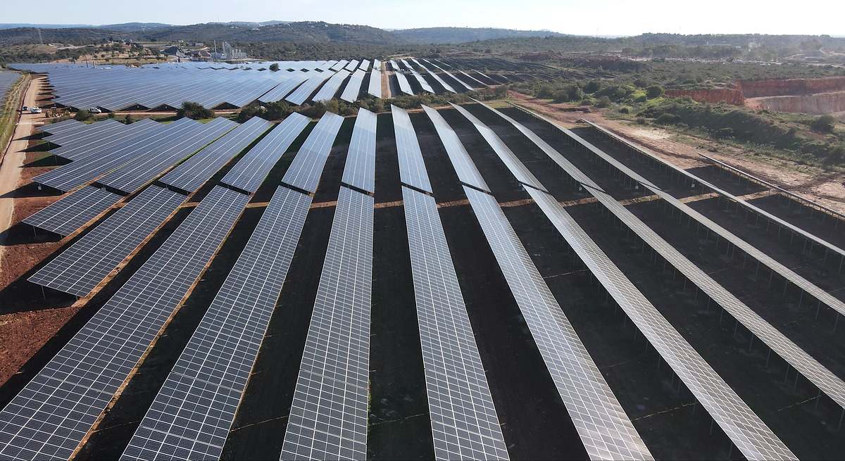 Las Grandes Energéticas Españolas Superan los 7.000 Millones de Euros en Beneficios Netos en el Primer Semestre de 2024