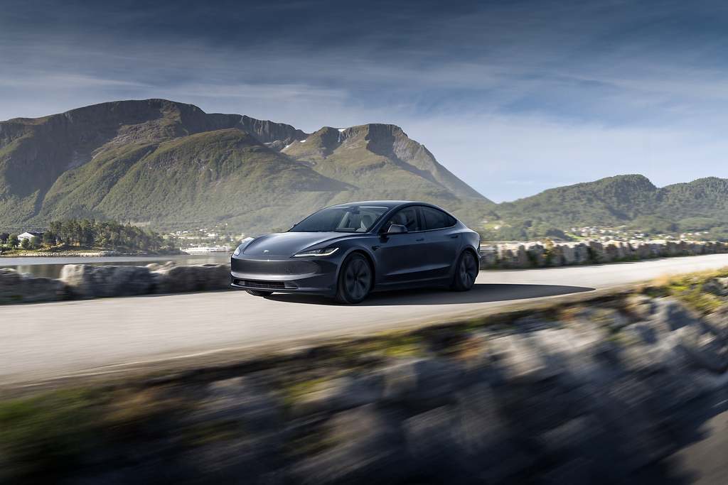 Tesla Model 3: 11.043 unidades