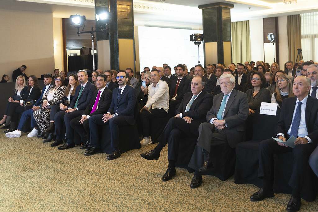 Ambiente en la entrega de certificados
