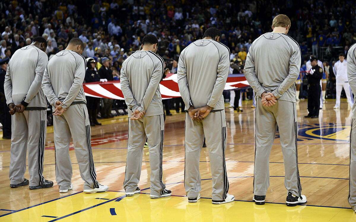 Minuto de silencio en la NBA