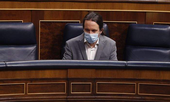 iglesias-mascarilla.jpg