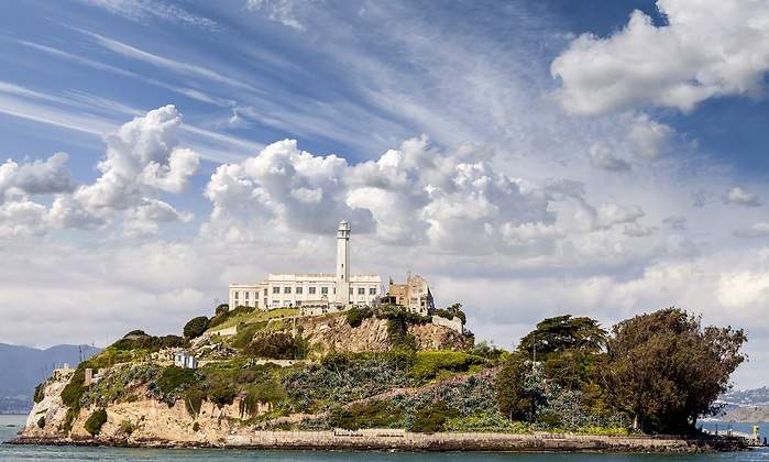 alcatraz-maciej-bledowski-dreamstime.jpg