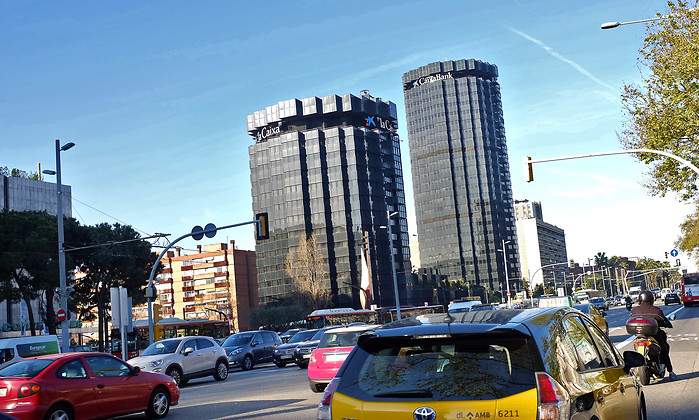caixa-torres-diagonal.jpg