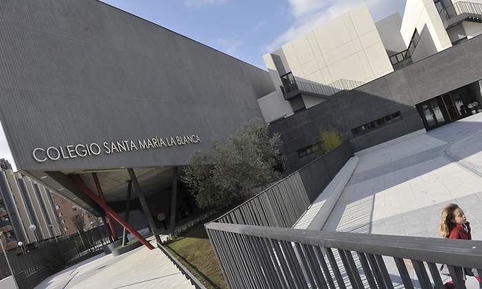 colegio-santa-maria-la-blanca-efe-1.jpg