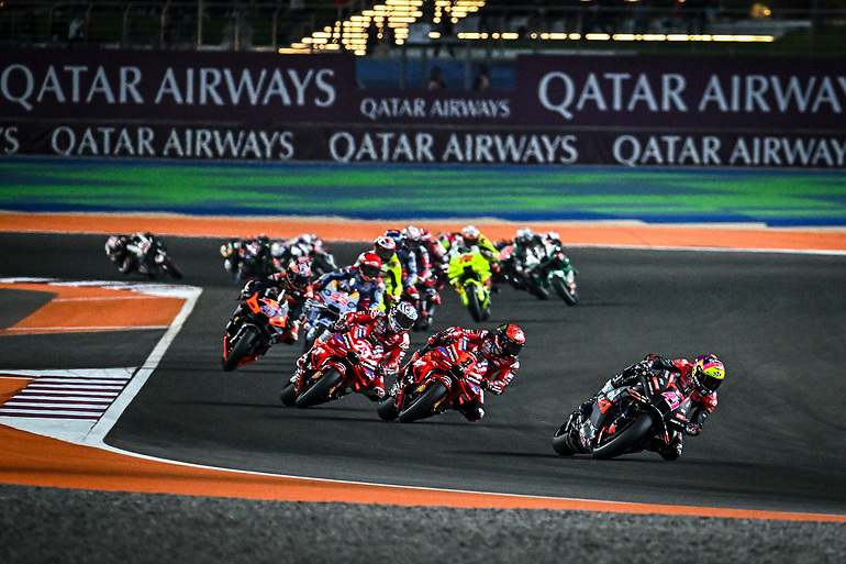 Aleix Espargaró liderando el GP de Qatar 2024 de MotoGP
