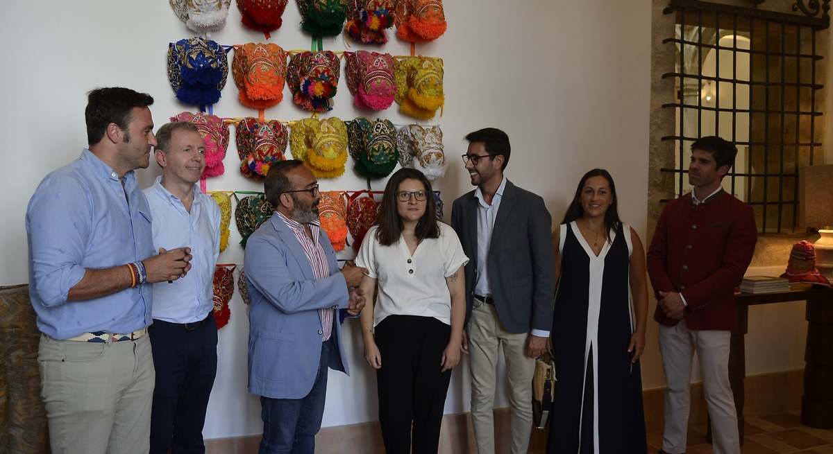 La artesana extremeña María José González y sus Gorras de Montehermoso, protagonistas en el Hotel Palacio Godoy
