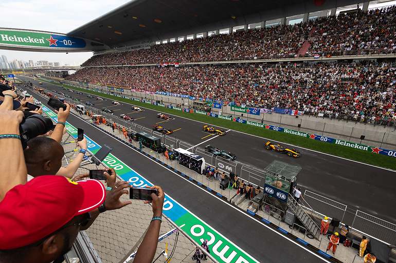 Salida del GP de Japón 2025 de Fórmula 1