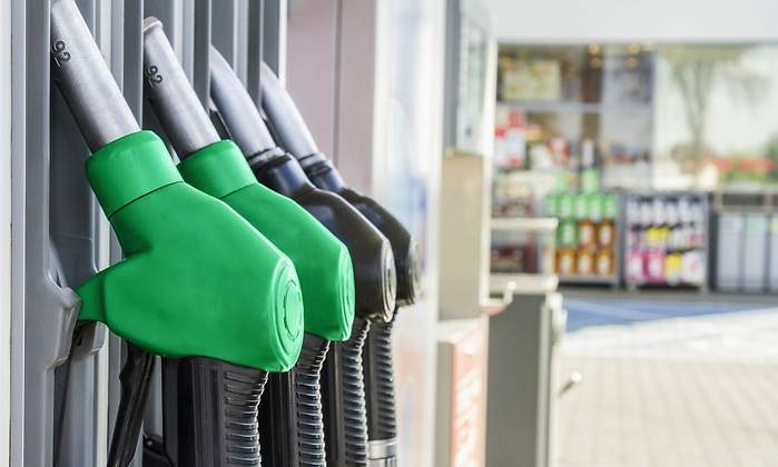 gasolina-cohete-pluma.jpg