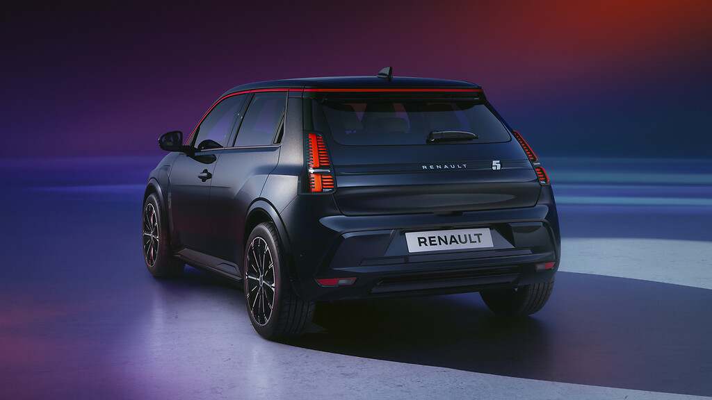 Nuevo Renault 5. Tonalidad negra también para el utilitario.