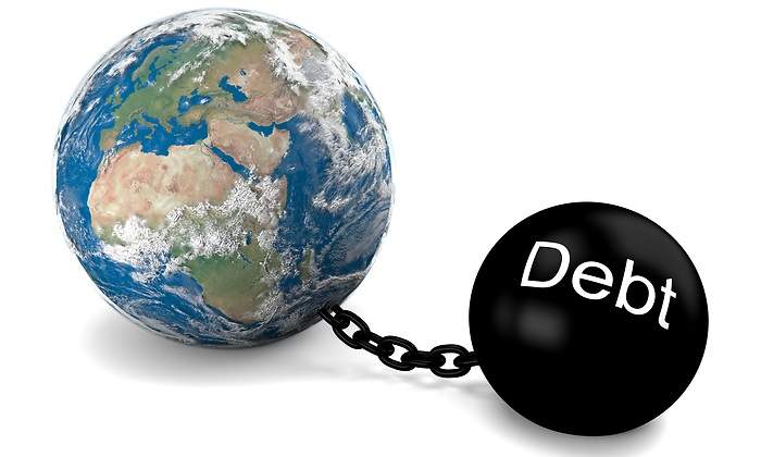 deuda-mundo-cadena.jpg