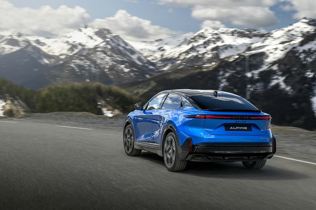 Alpine A390