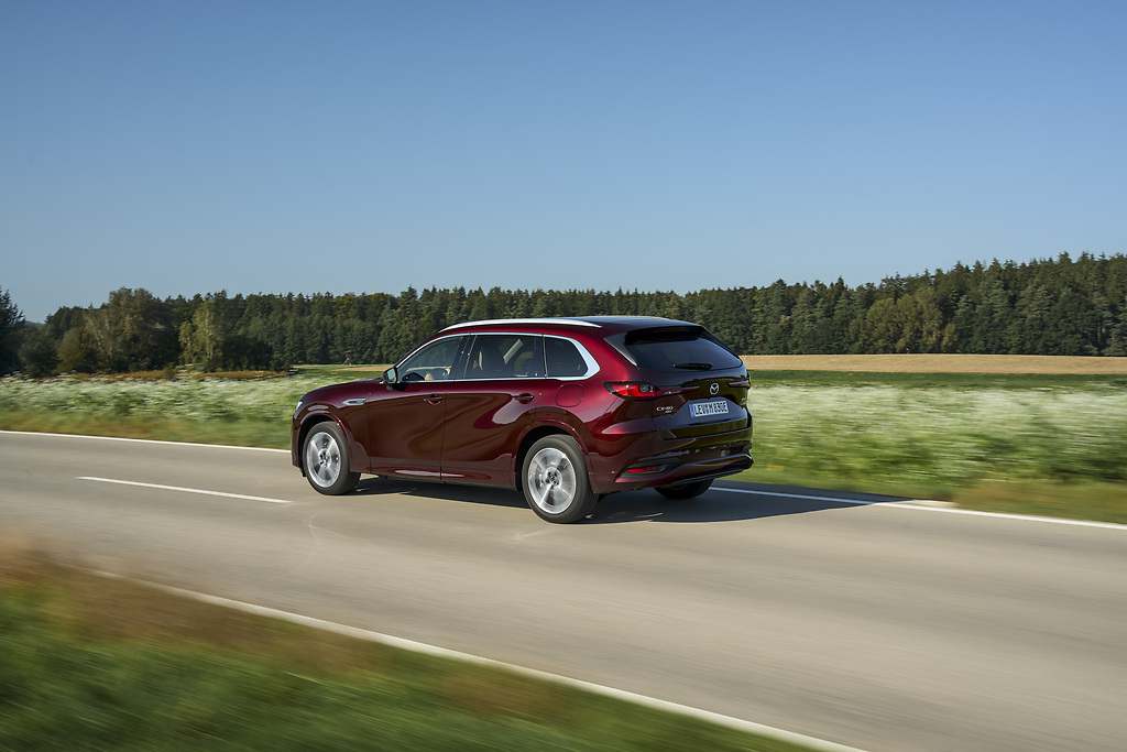 Mazda CX-80. Destaca por su gran batalla, de 3,12 metros, mayor que la de cualquier otro SUV de su tamaño