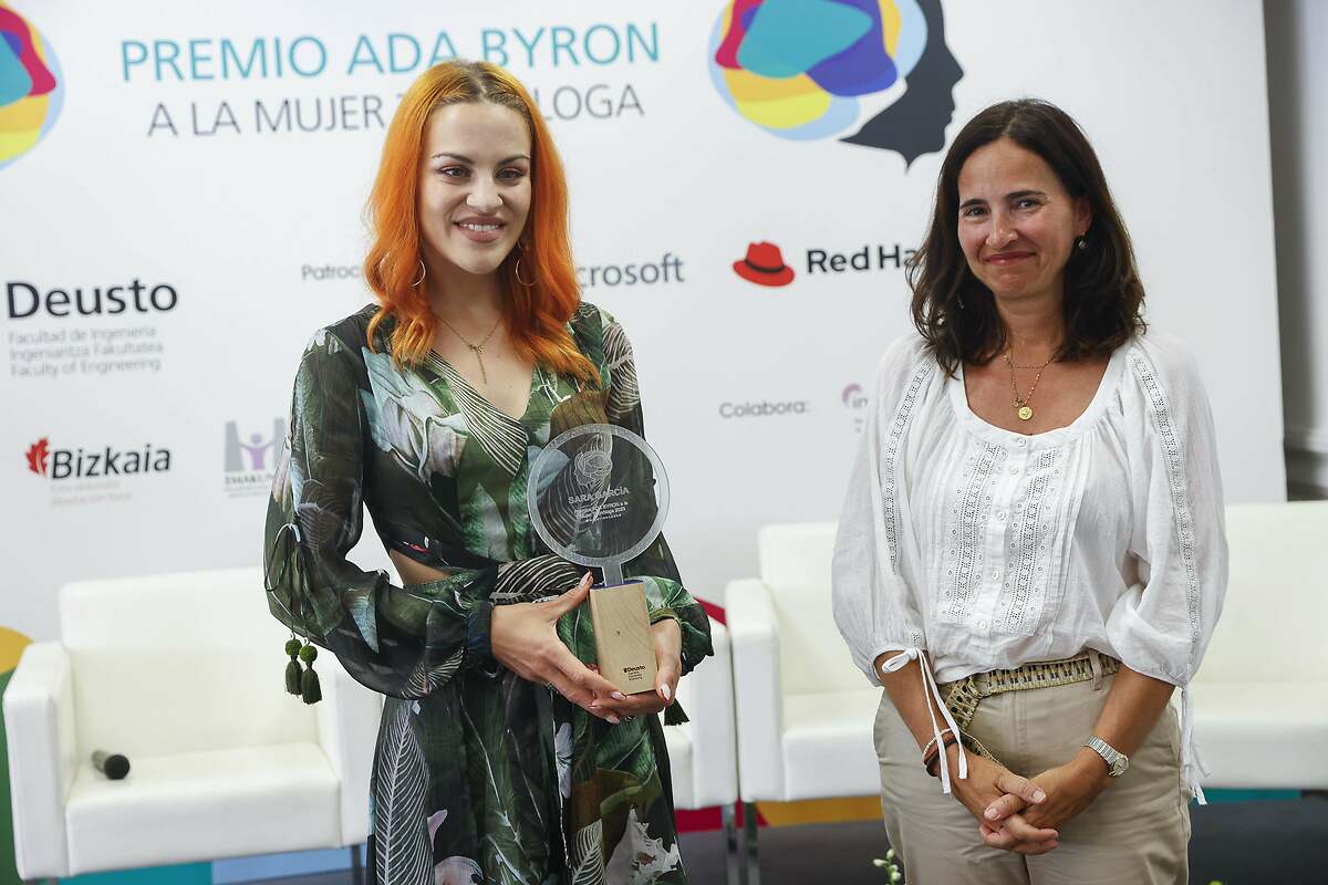Deusto entrega el Premio Ada Byron