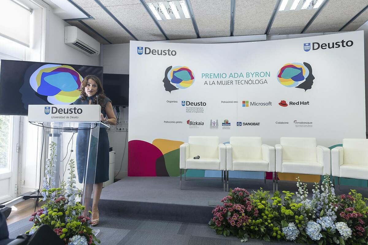 Deusto entrega el Premio Ada Byron