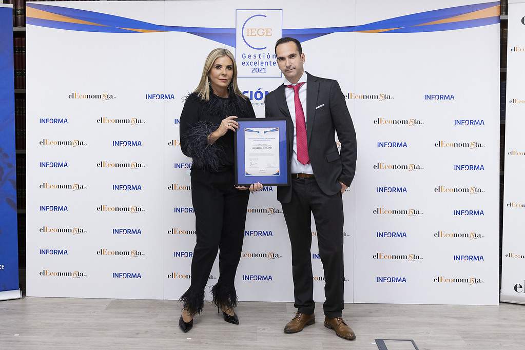 Jorge Garrido y María Dolores Garrido de Universal Iberland