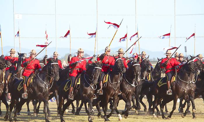 canada-policia-montada.jpg
