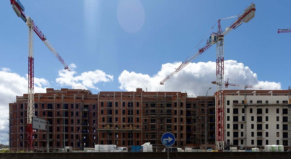 El 33% de las operaciones de compraventa de vivienda en Zaragoza se cierra con inversores