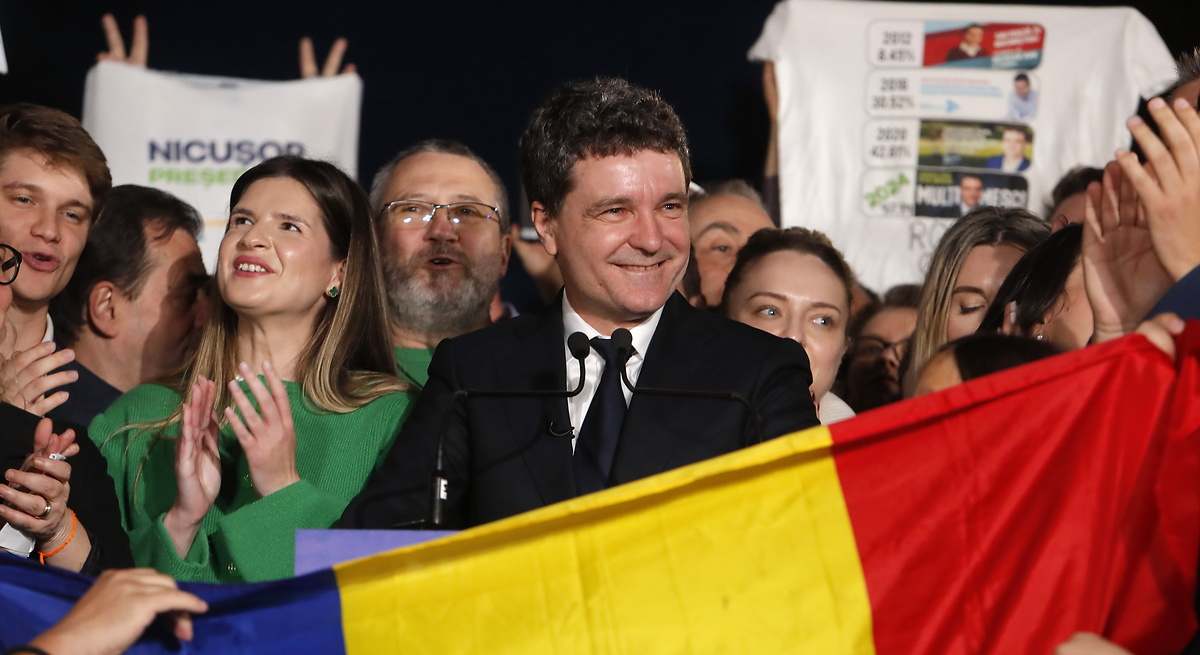 Nicusor Dan se proclama presidente de Rumanía tras vencer a George Simion