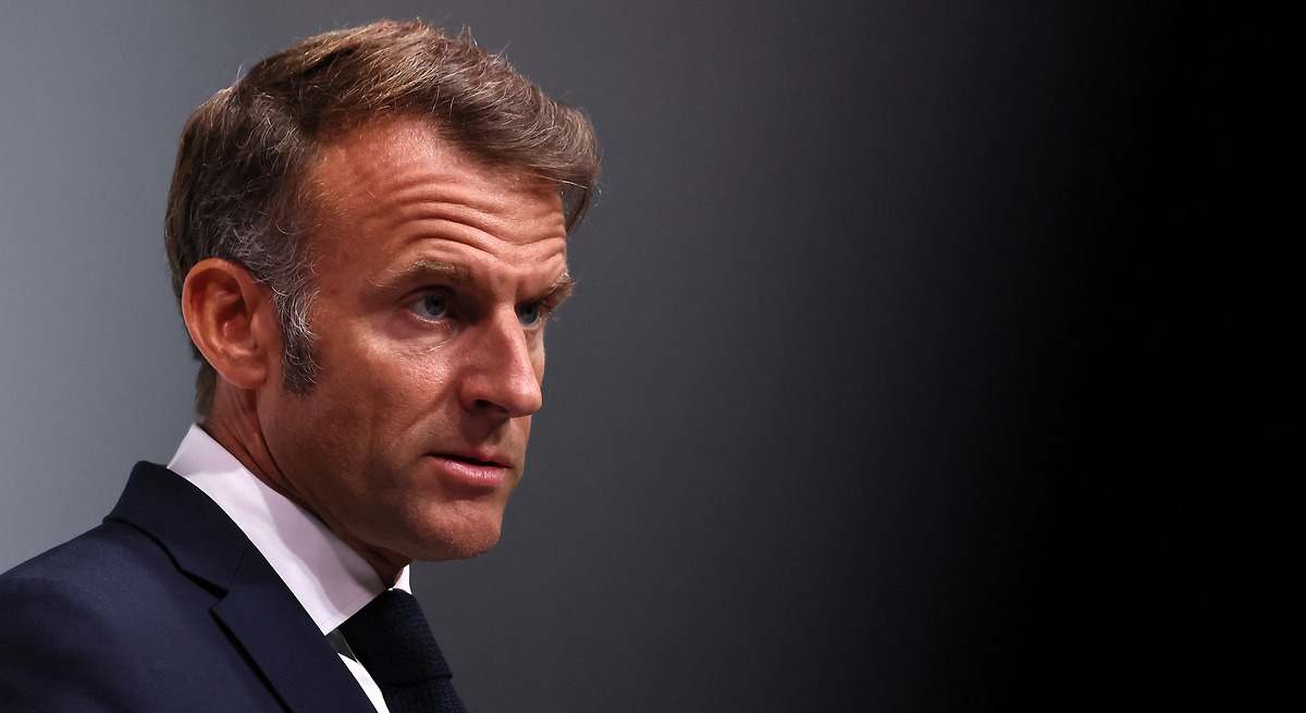 Si el Gobierno francés cae el lunes, ¿qué opciones tiene Macron para desbloquear la crisis política?