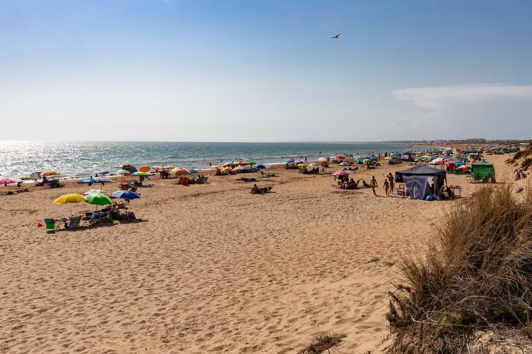 Los Enebrales playa en Punta Umbría