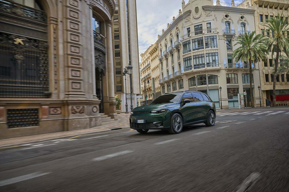 Leapmotor C10. Un SUV del segmento D que mide 4,74 metros de largo.