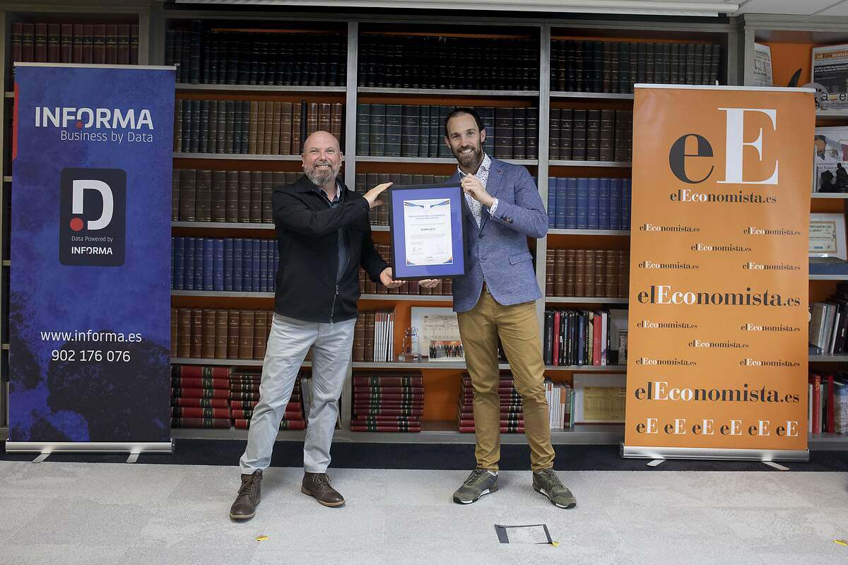 Daniel Lizárraga Rivas y Patricio Burgos Génova de Gloria Pets