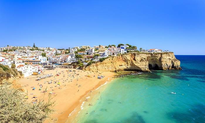 algarve-dreamstime-1.jpg