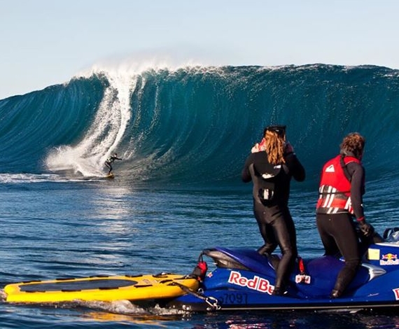 'Storm surfers 3D'