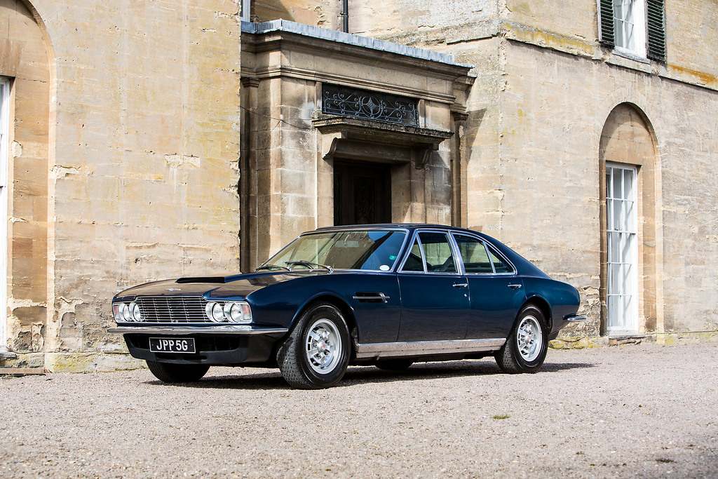 Aston Martin DBS