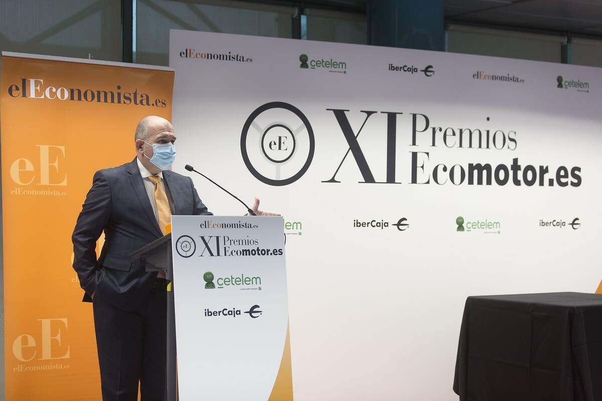 Juanjo Santacana, adjunto al director de elEconomista, fue el encargado de presentar la entrega de premios