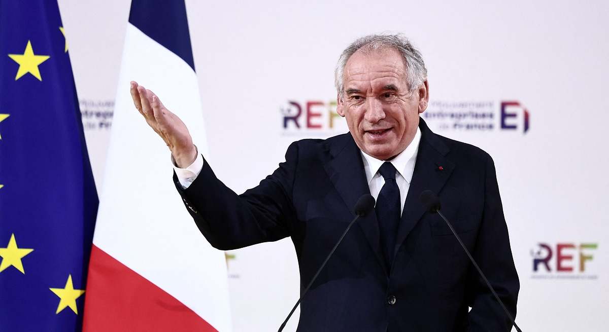 La oposición francesa descarta las abstenciones y aboca al fracaso a Bayrou