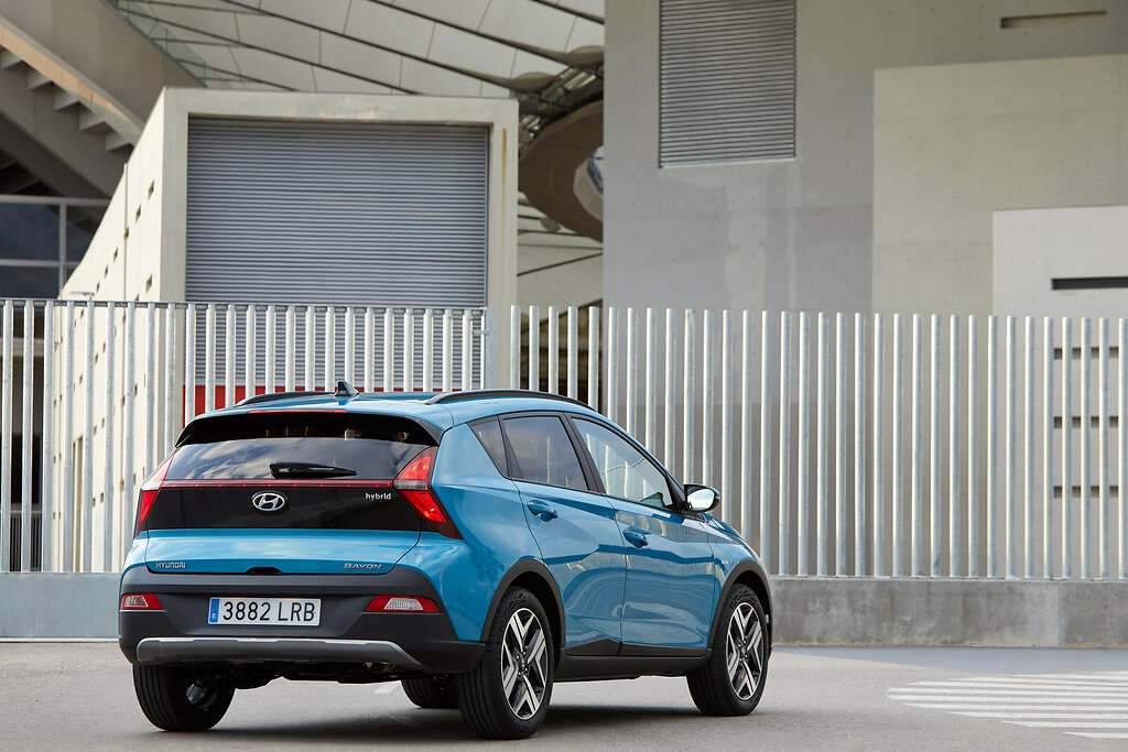 Hyundai Bayon 1.0 T-GDI 100 CV. Desde 25.015 euros.