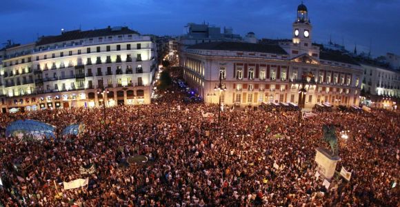 sol-indignados-noche.jpg