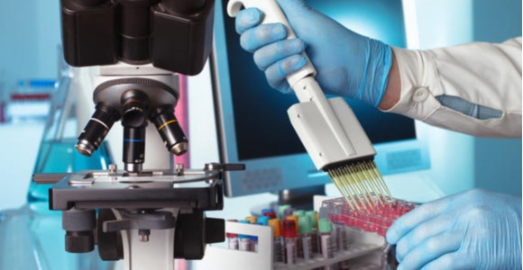 cientifico-laboratorio-fotolia.jpg