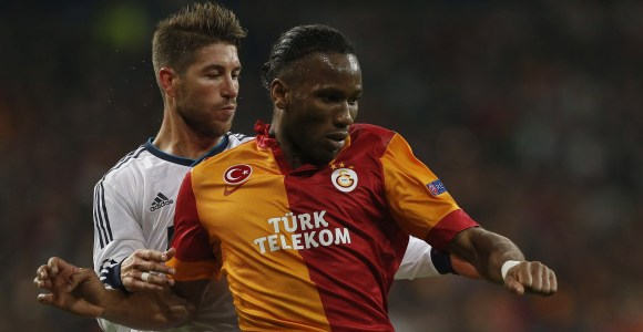 Ramos-Drogba-2013-champions-efe.jpg