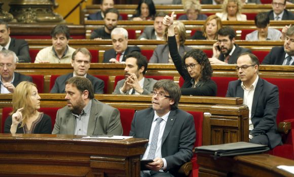 puigdemont-parlament-efe1.jpg