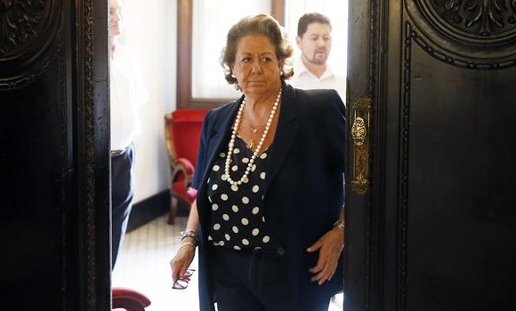 el tsjv tramita una denuncia contra rita barberá por mantener