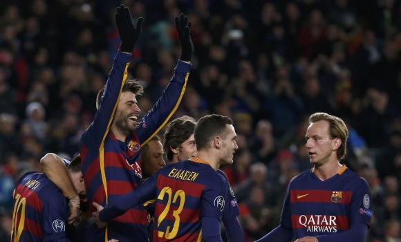 Pique-celebra-gol-roma-2015-reuters.jpg