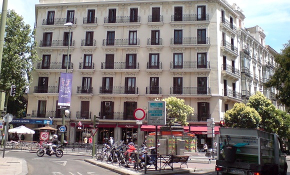 cafe-comercial-fachada-wiki.jpg