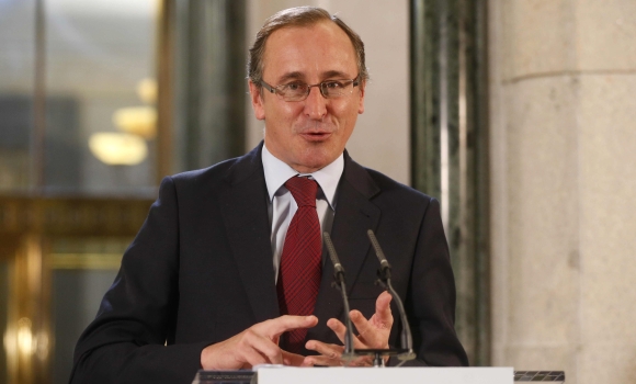 AlfonsoAlonso-14oct2015EFE.jpg